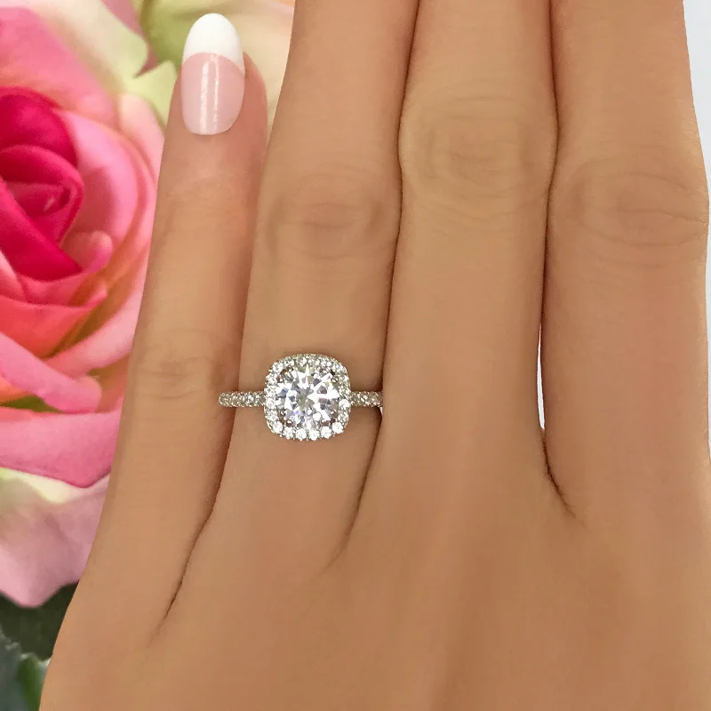 1.25 ctw Square Halo Ring