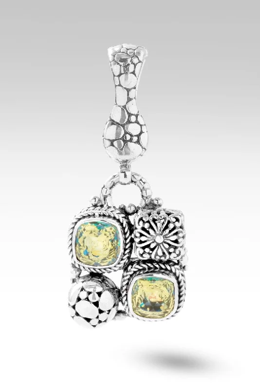 Serene Spirit Pendant™ in Jealous Yellow™ Mystic Quartz