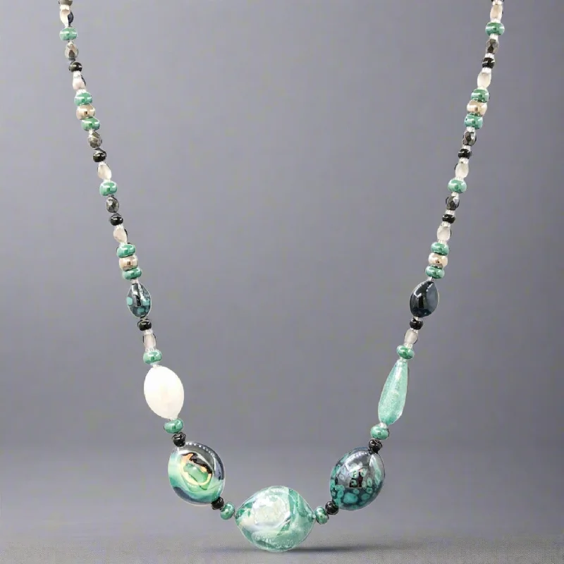 STST Black, silver & Turquoise green Murano Glass Graduated Beaded Necklace