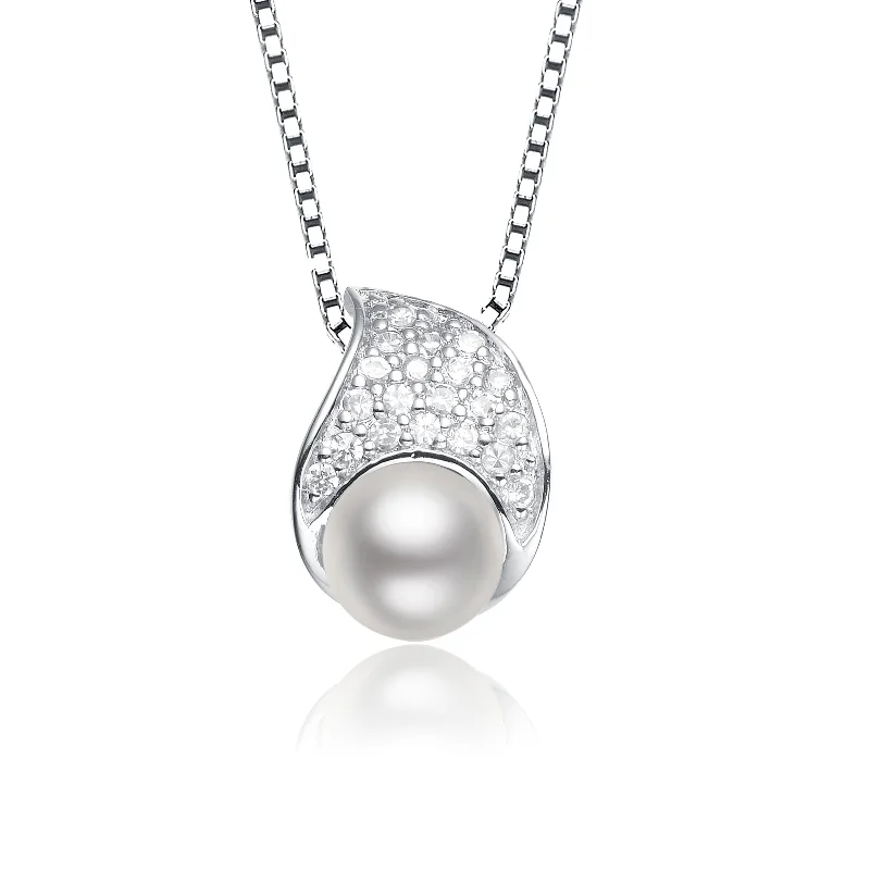 Constance Leaf Pearl Pendant