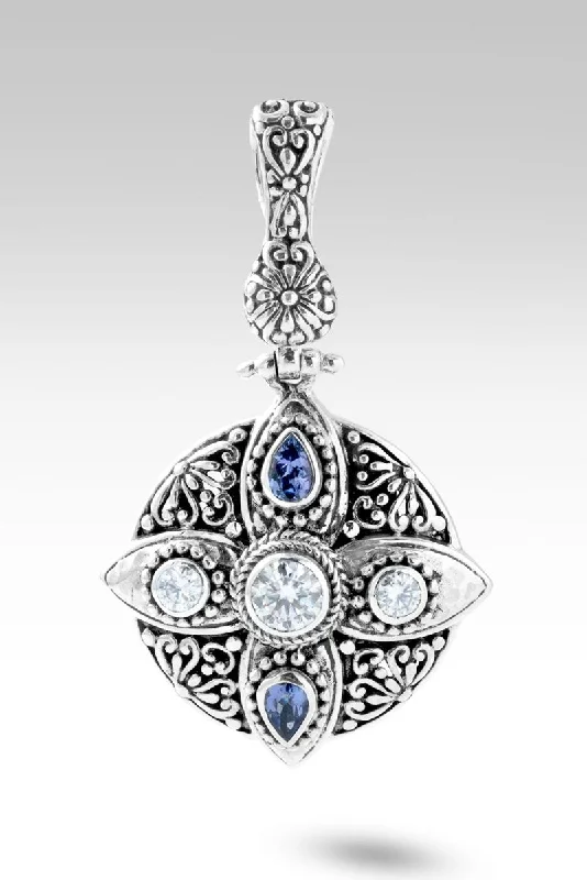 Unbroken Faith Pendant™ in Moissanite