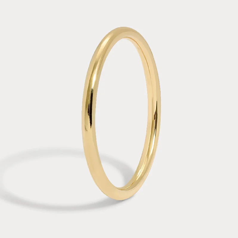 Dainty Gold Band